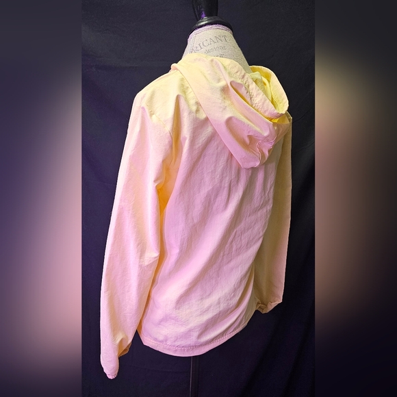 NWT Windbreaker Light Yellow with Front Pocket - Picture 2 of 3